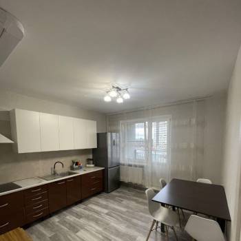 Сдается 2-х комнатная квартира, 57,6 м²