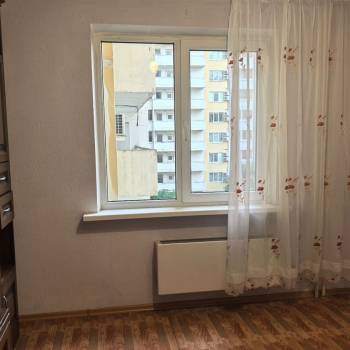 Сдается Многокомнатная квартира, 90 м²