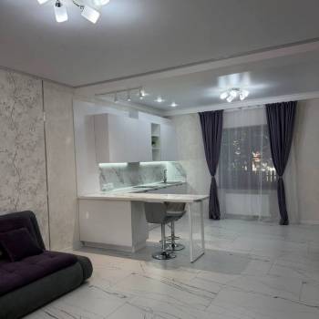 Сдается 2-х комнатная квартира, 70 м²