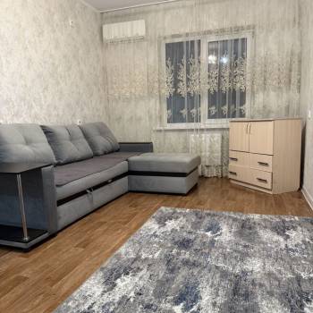 Сдается 1-комнатная квартира, 38 м²