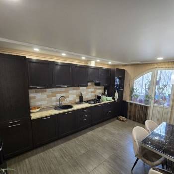 Продается Многокомнатная квартира, 96,4 м²