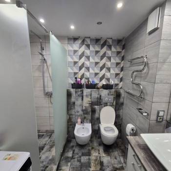 Продается Многокомнатная квартира, 96,4 м²