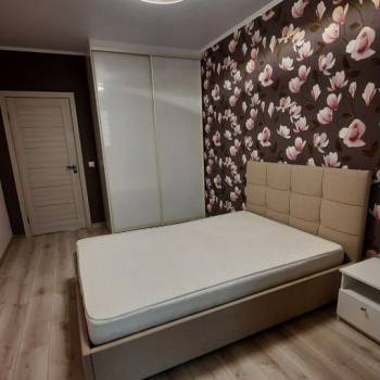 Сдается 2-х комнатная квартира, 60 м²