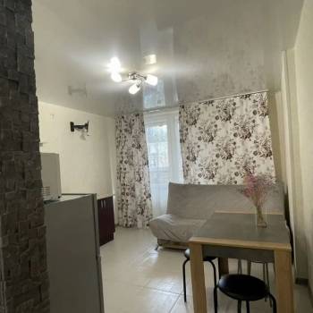 Сдается 1-комнатная квартира, 40 м²