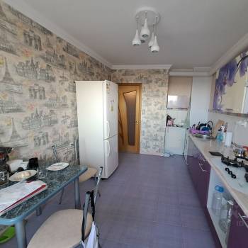 Сдается 2-х комнатная квартира, 78 м²