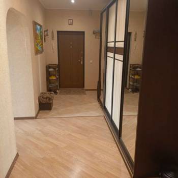 Продается 3-х комнатная квартира, 98 м²