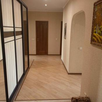 Продается 3-х комнатная квартира, 98 м²