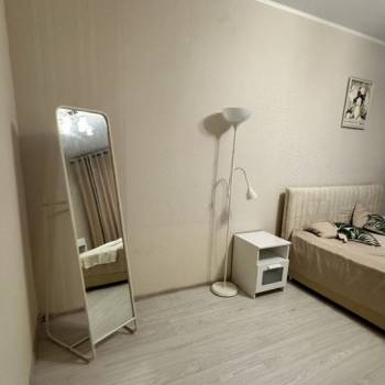 Продается 1-комнатная квартира, 41 м²