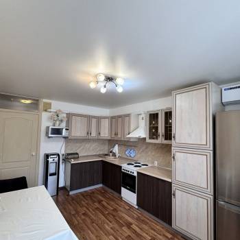 Сдается 2-х комнатная квартира, 63 м²