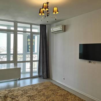 Сдается 2-х комнатная квартира, 100 м²