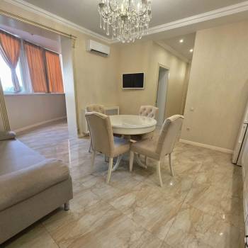 Сдается 1-комнатная квартира, 53,3 м²