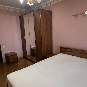 Сдается Многокомнатная квартира, 80 м²