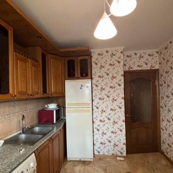 Сдается Многокомнатная квартира, 80 м²