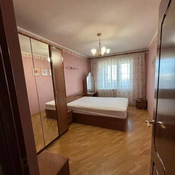 Сдается Многокомнатная квартира, 80 м²