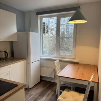 Продается 1-комнатная квартира, 34 м²