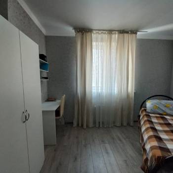 Сдается Многокомнатная квартира, 50 м²