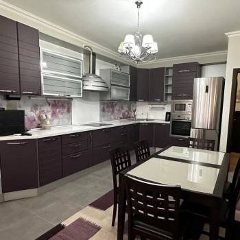Сдается Многокомнатная квартира, 120 м²