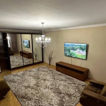 Сдается Многокомнатная квартира, 120 м²