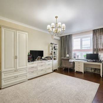 Продается Многокомнатная квартира, 126 м²