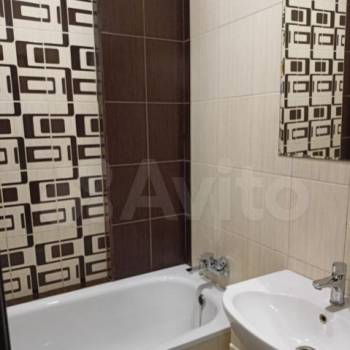 Сдается 1-комнатная квартира, 42 м²