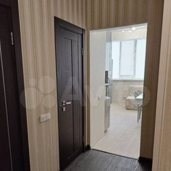 Сдается 1-комнатная квартира, 42 м²