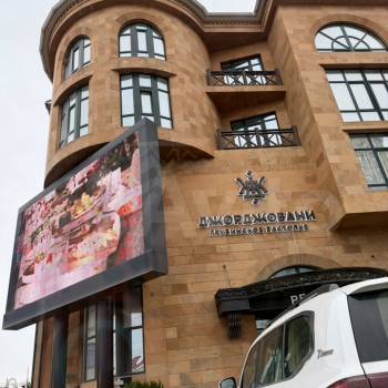 Сдается 1-комнатная квартира, 58 м²