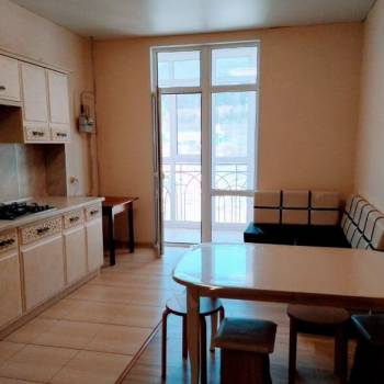 Продается 1-комнатная квартира, 51 м²