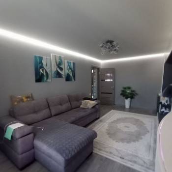 Продается 2-х комнатная квартира, 57 м²