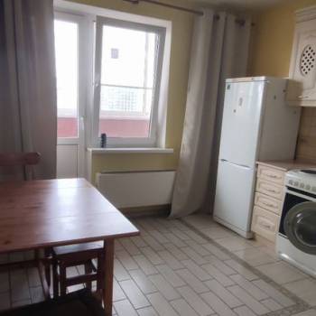 Сдается 1-комнатная квартира, 35 м²