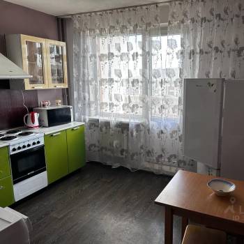 Сдается 1-комнатная квартира, 40 м²