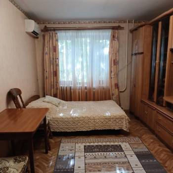 Сдается 1-комнатная квартира, 40 м²