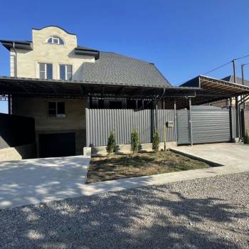 Продается Дом, 370 м²
