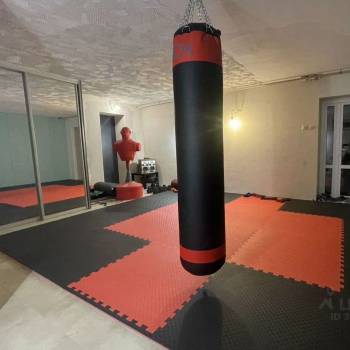 Продается Дом, 370 м²
