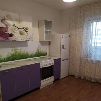 Сдается 1-комнатная квартира, 40 м²