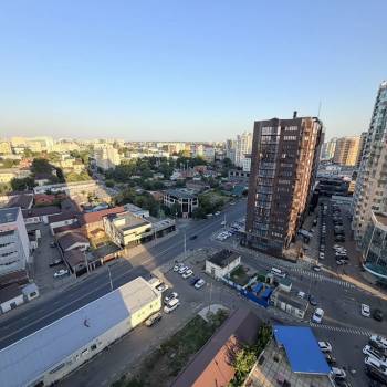 Сдается 2-х комнатная квартира, 91 м²