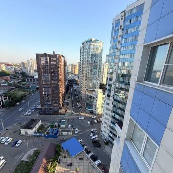 Сдается 2-х комнатная квартира, 91 м²