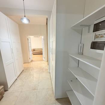Сдается 2-х комнатная квартира, 91 м²