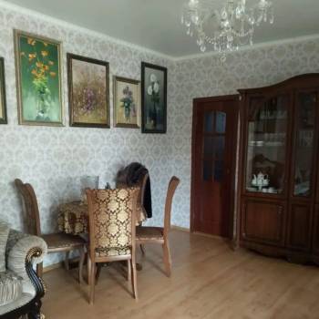 Продается Дом, 180 м²