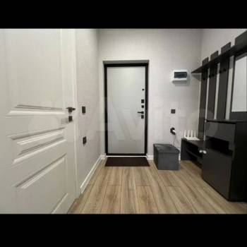 Продается 1-комнатная квартира, 37 м²