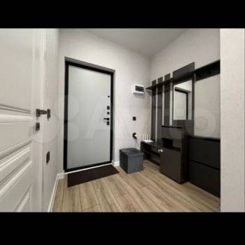 Продается 1-комнатная квартира, 37 м²