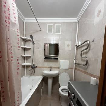 Сдается 1-комнатная квартира, 38 м²