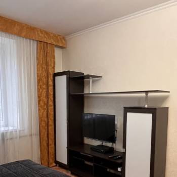 Сдается 1-комнатная квартира, 38 м²