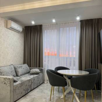 Сдается 1-комнатная квартира, 50 м²