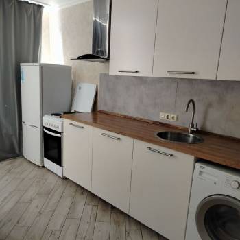Сдается 1-комнатная квартира, 38 м²