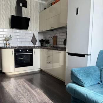 Продается 1-комнатная квартира, 40 м²