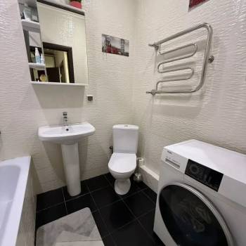 Продается 1-комнатная квартира, 40 м²