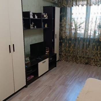 Продается 1-комнатная квартира, 43 м²