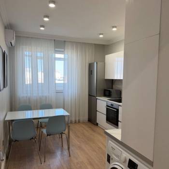 Сдается 1-комнатная квартира, 44 м²