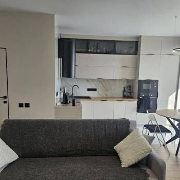 Продается 1-комнатная квартира, 39,7 м²