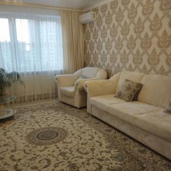 Продается 1-комнатная квартира, 42,5 м²